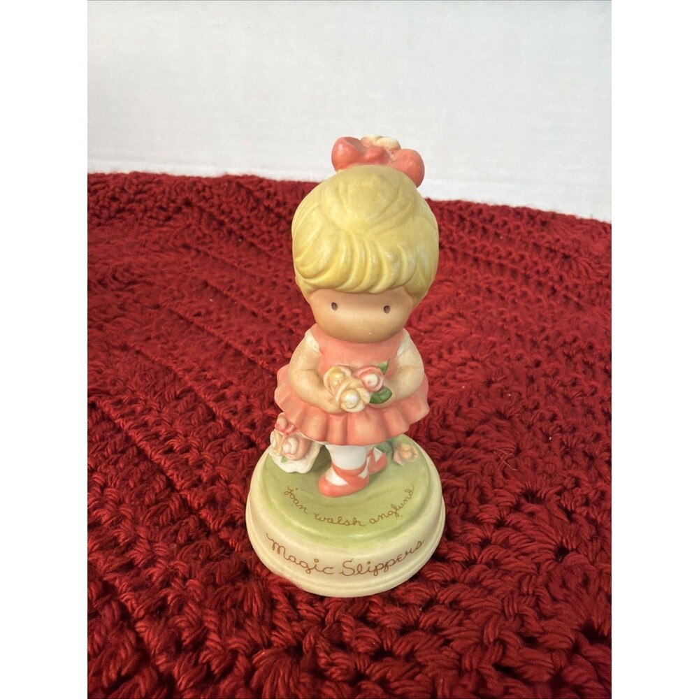 1987 'Magic Slippers' Figurine by Joan Walsh Anglund ballet